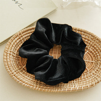 Lina – Scrunchie
